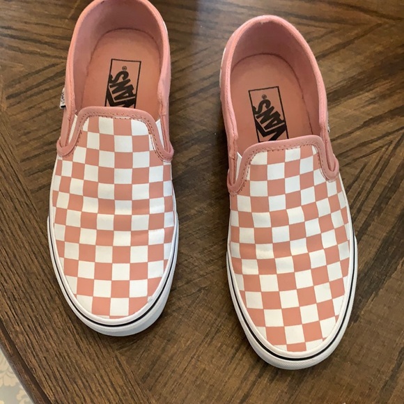 rose and white checkered vans